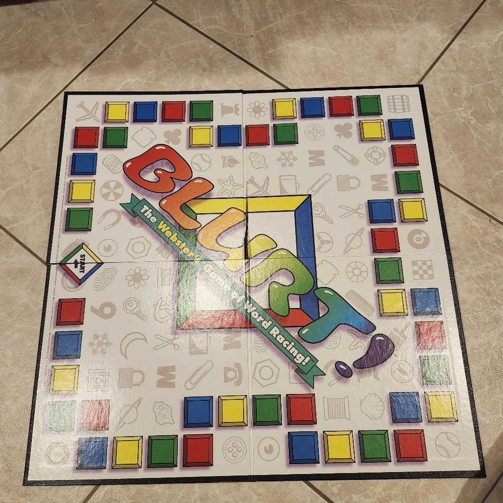 1995 Blurt Board Game The Webster's Game of Word Racing! Includes Jr Version.